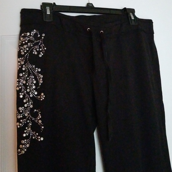 Black Shirt and Pant Set - Picture 4 of 7